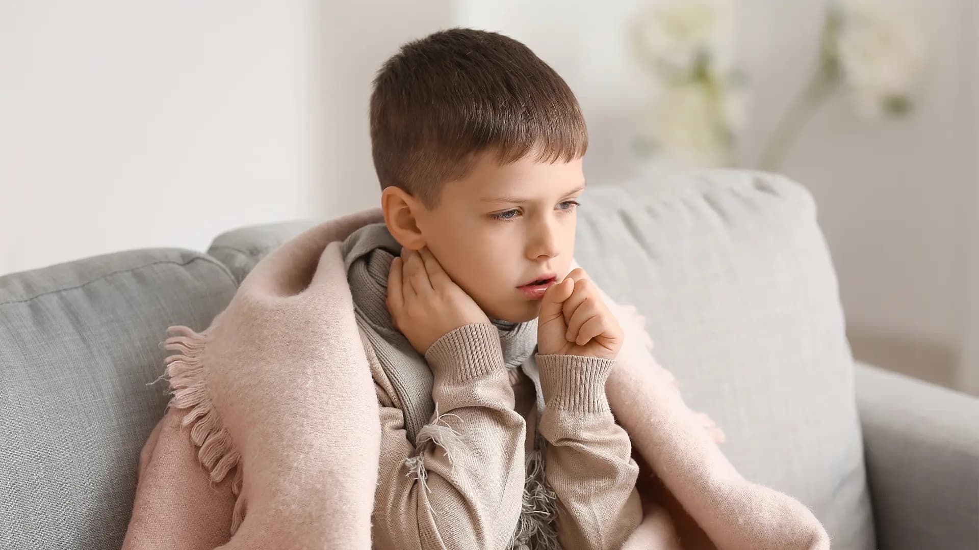 De ce răcește atât de des copilul?